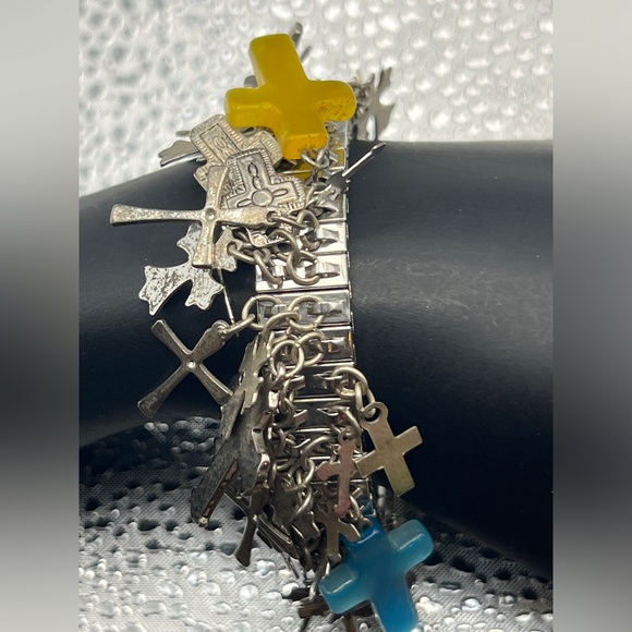 Bracelet - silver tone - so many crosses! - Picture 1 of 6